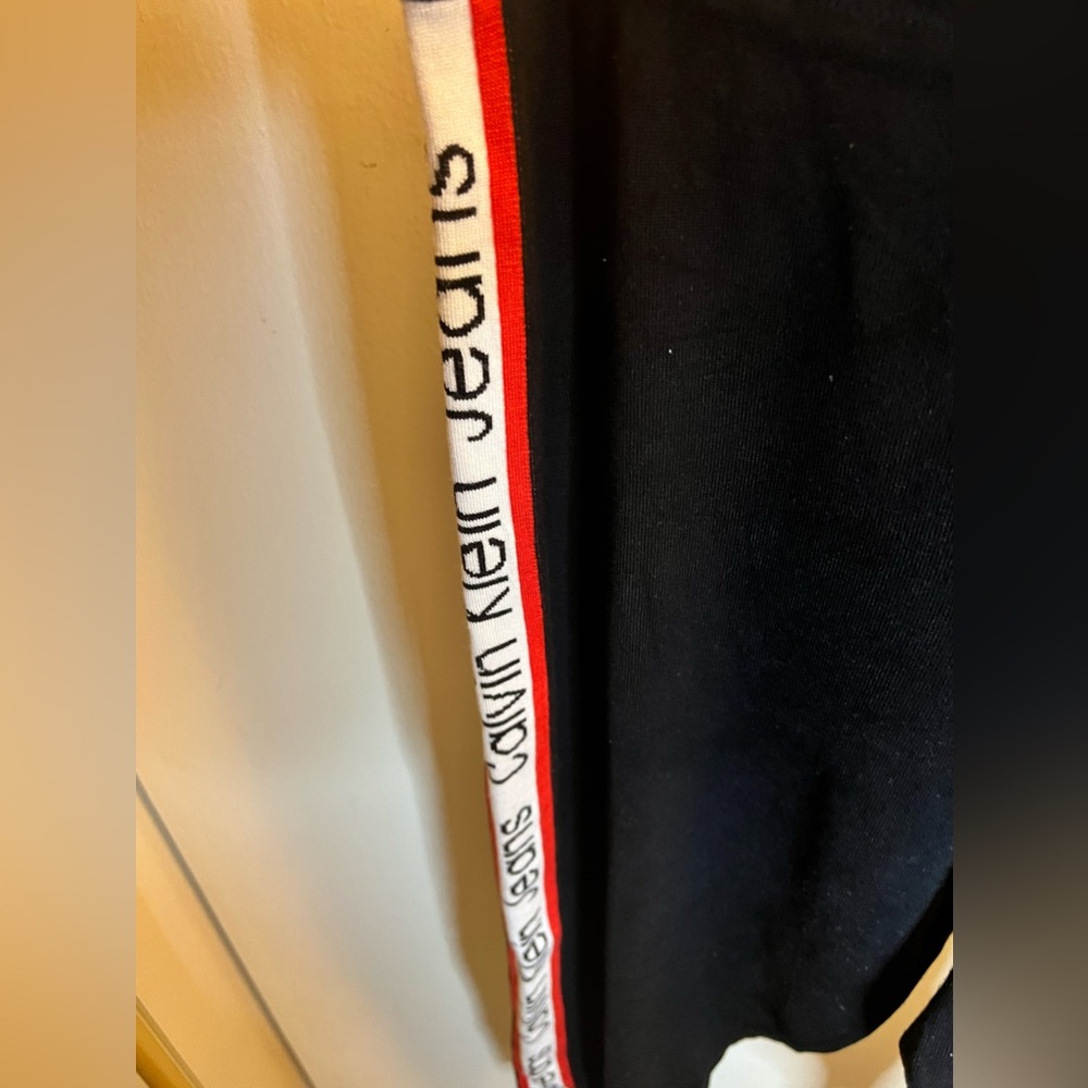 EUC Calvin Klein Joggers - Picture 2 of 3
